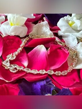 Gold Crystal Tennis Bracelet with Heart Center Stone With Crystal Extender